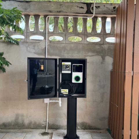 รับติดตั้งที่ชาร์จรถไฟฟ้า